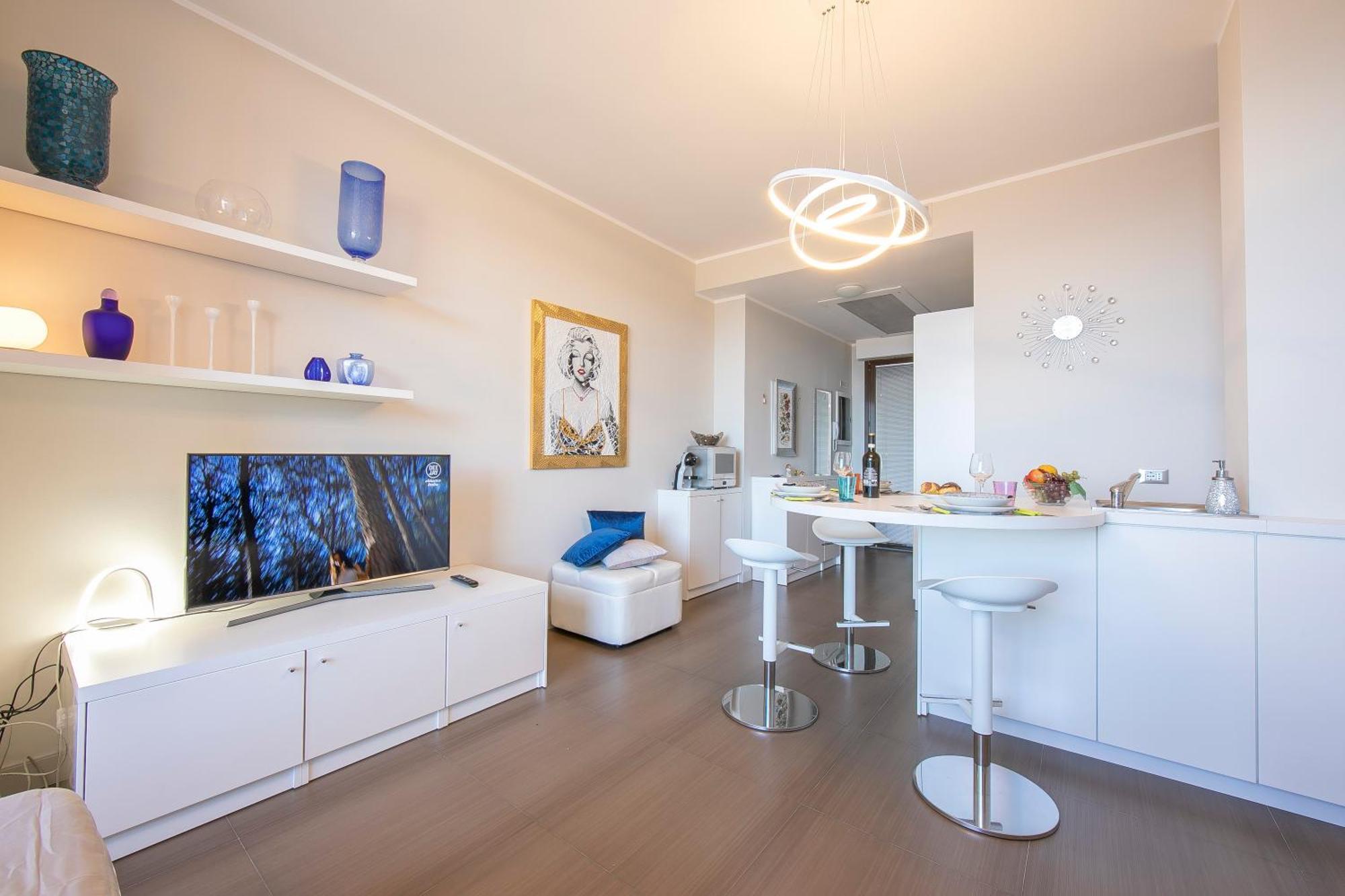 Suite On The Lake - Happy Rentals Meina Ngoại thất bức ảnh