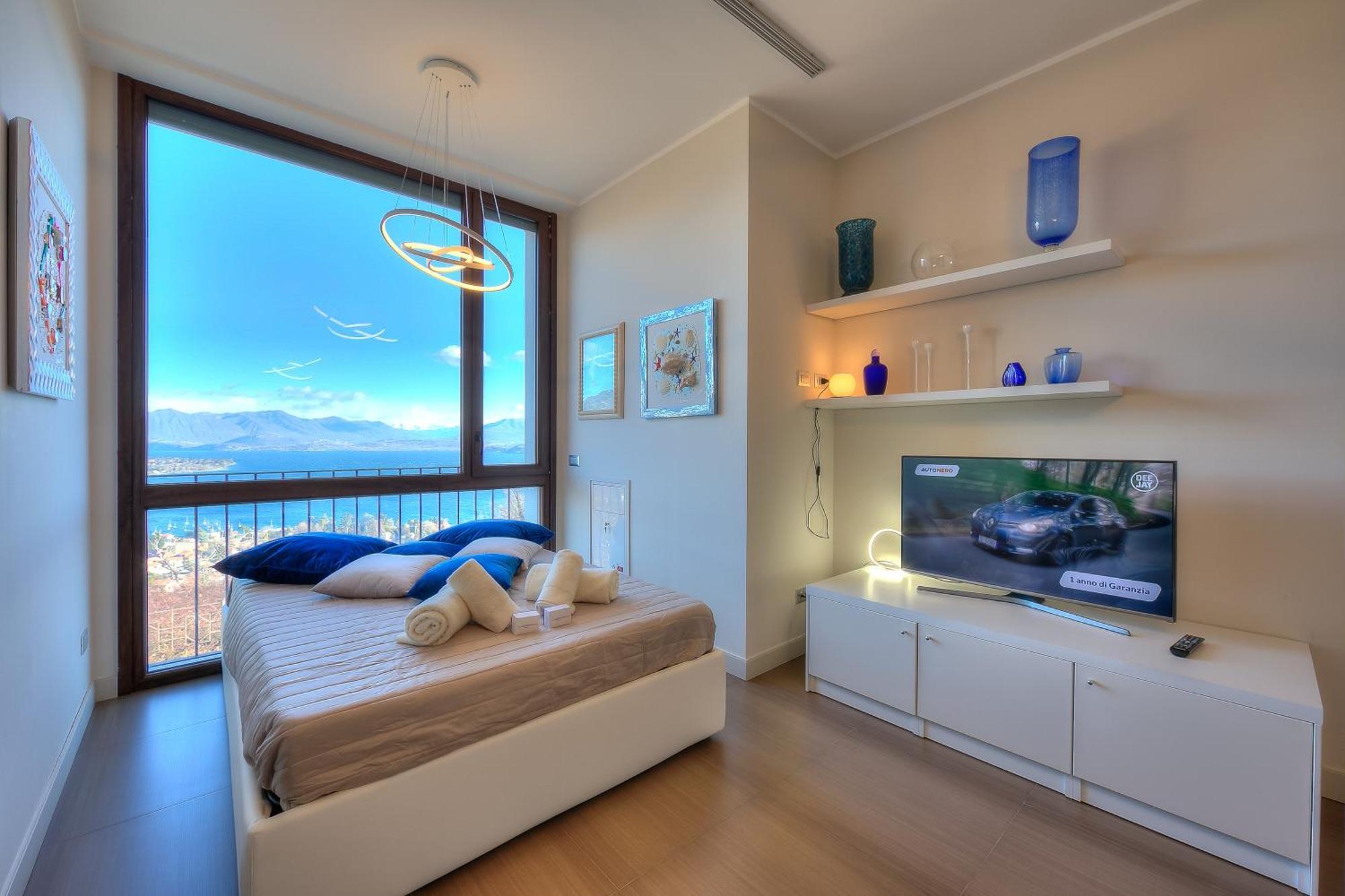 Suite On The Lake - Happy Rentals Meina Ngoại thất bức ảnh