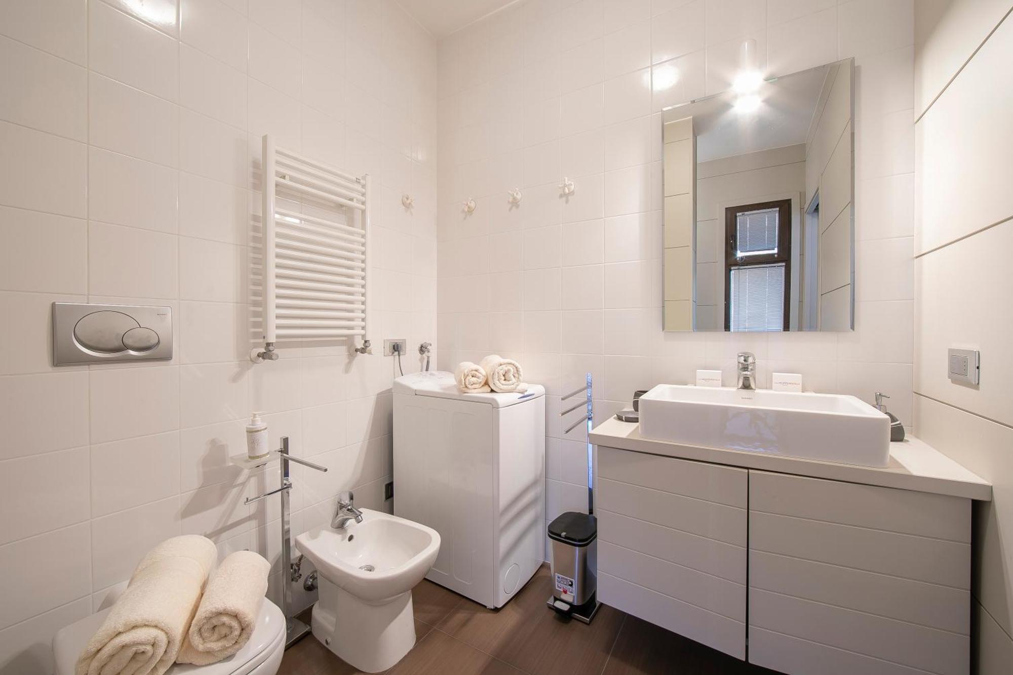 Suite On The Lake - Happy Rentals Meina Ngoại thất bức ảnh